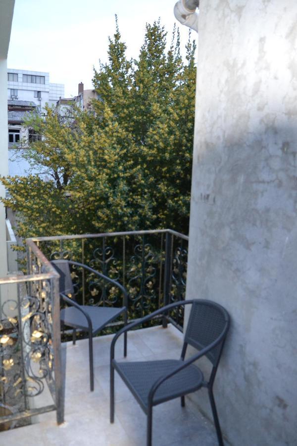 Hotel Mkudro Kutaisi Bagian luar foto