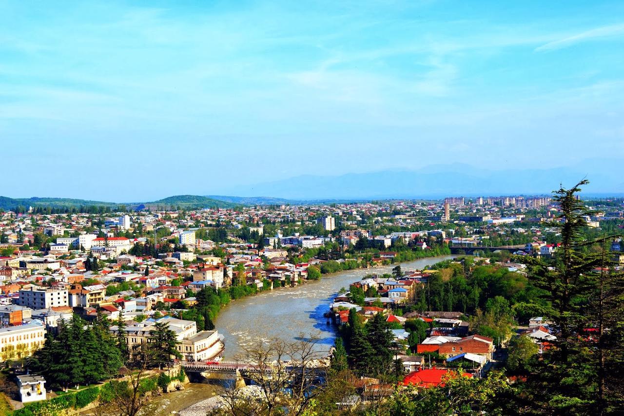 Hotel Mkudro Kutaisi Bagian luar foto