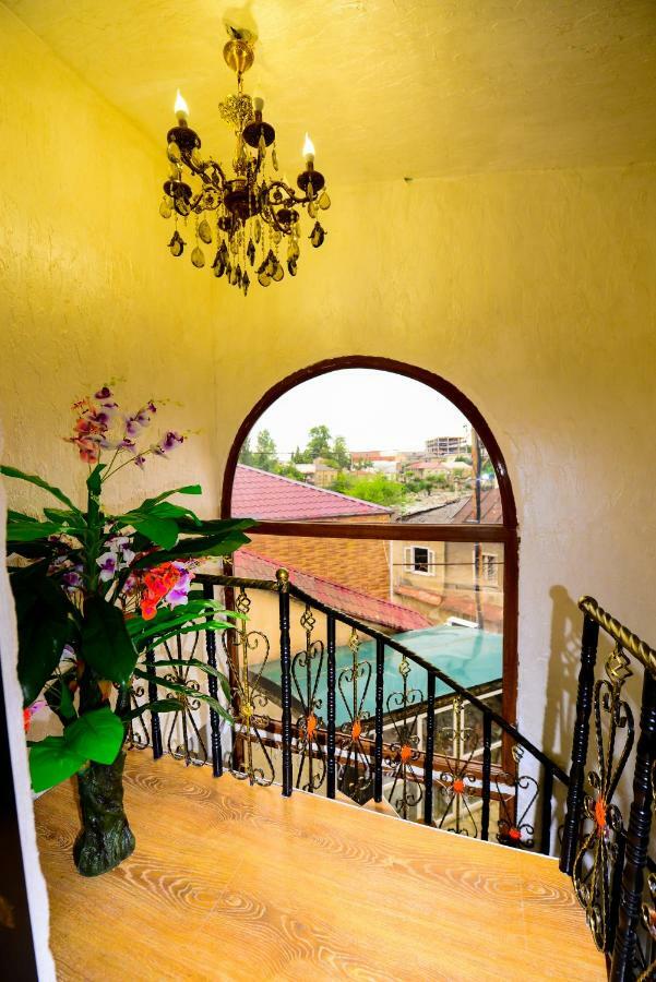 Hotel Mkudro Kutaisi Bagian luar foto