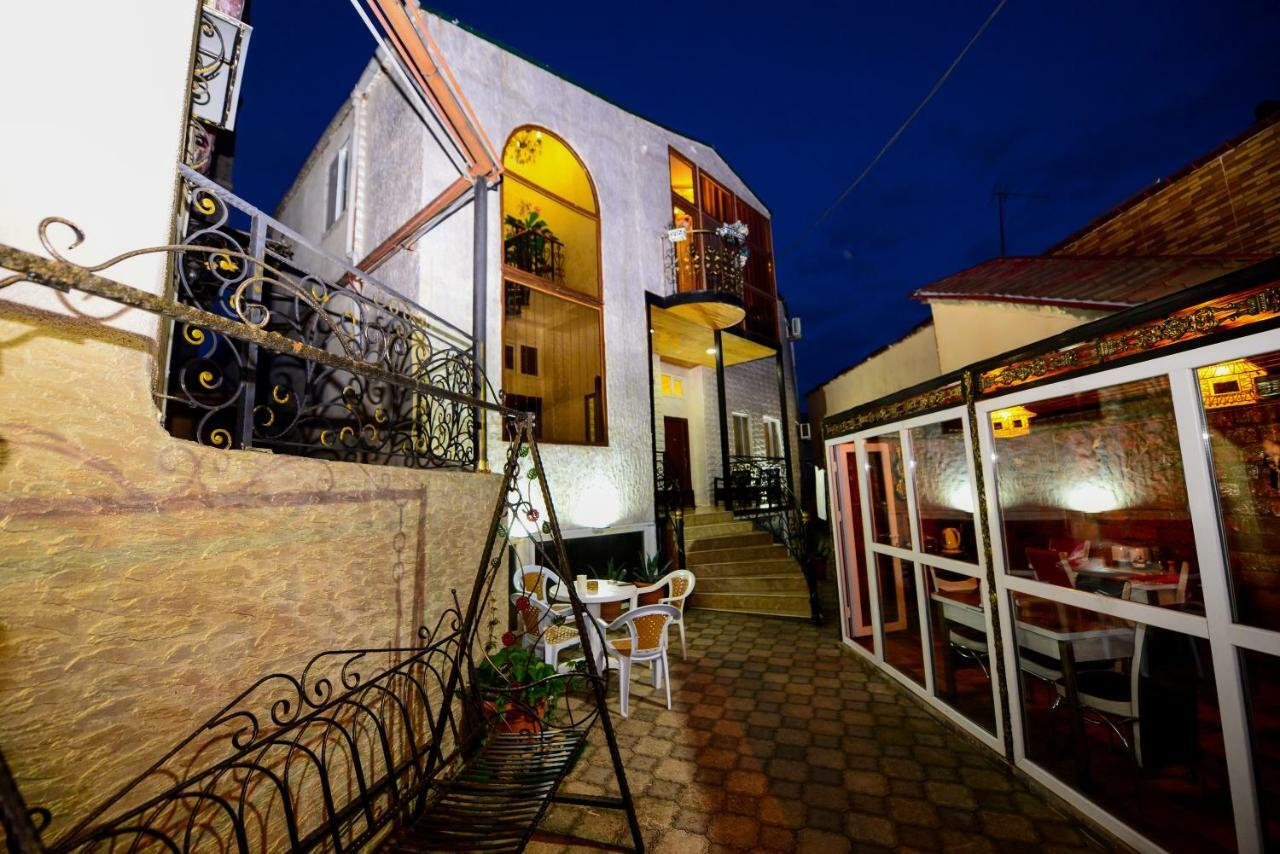 Hotel Mkudro Kutaisi Bagian luar foto