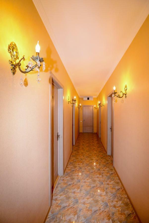 Hotel Mkudro Kutaisi Bagian luar foto
