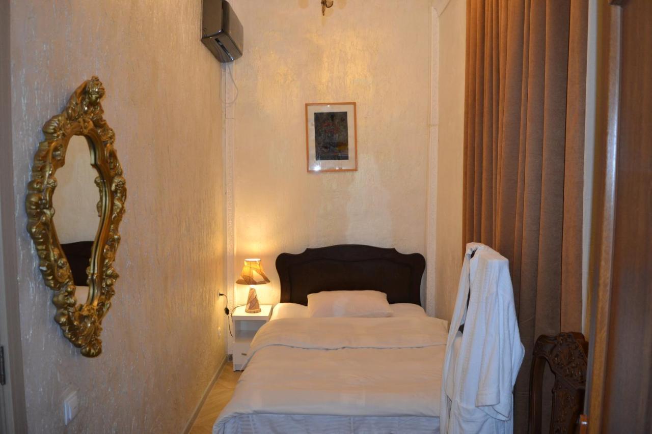 Hotel Mkudro Kutaisi Bagian luar foto